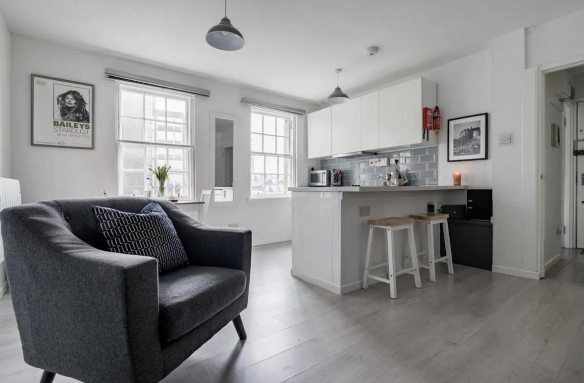 Edinburgh Castle Apartment Екстер'єр фото